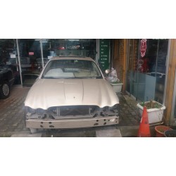 XJ 2003-2009 KAPORTA VE İÇ AKSAMI ÇIKMA TÜM JAGUAR OTO PARÇALAR 
